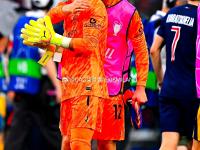 NG28- 赛后费耶诺德手感冰凉：荷甲节点到来，球迷炸锅，控场能力受关注