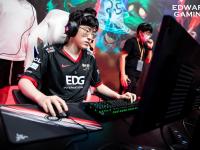 NG28娱乐- 库里纪录片被低估完整版资源在线观看 